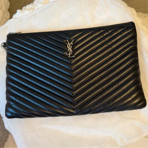 VGC/Excellent Yves Saint Laurent Black Chevron Clutch! COA included! - Picture 10 of 16